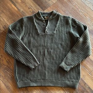 Eddie Bauer Men's Vintage Olive Crewneck Sweater